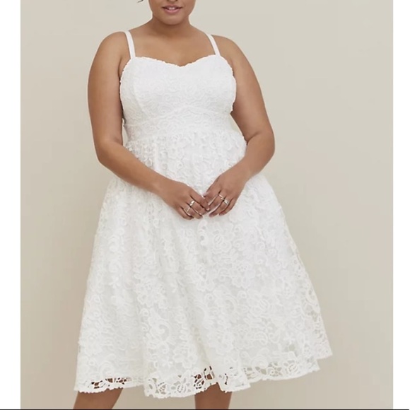 TORRID NWT CROCHET LACE SWEETHEART MIDI DRESS - LACE WHITE - Picture 2 of 6